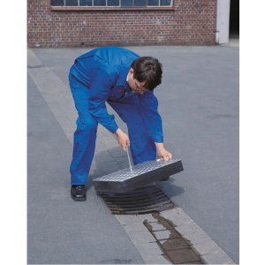 Pokrov kanala s ključavnico iz aluminijaste nosilne plošče, 625 x 400 mm