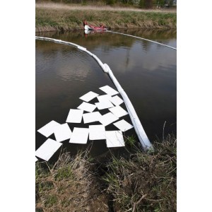 DENSORB vpojne krpe za olja, Economy enojne, lahke, 40 x 50 cm, 200 kosov DENSORB vpojne krpe za olja, Economy enojne, lahke, 40 x 50 cm, 200 kosov