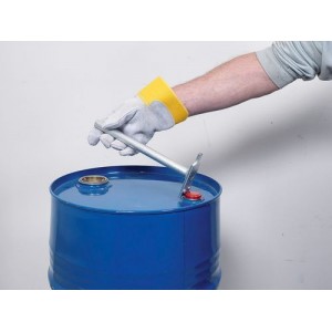 Kombinirani ključ za odpiranje tesnilnih pokrovčkov in zapiral na sodih