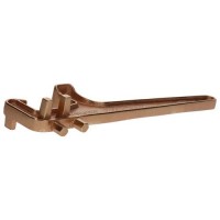 Večnamenski bronasti ključ za čepe in odpirač pokrovov na sodih Večnamenski bronasti ključ za čepe in odpirač pokrovov na sodih