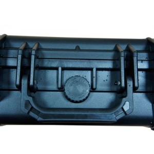 Zaščitni kovček iz umetne mase (PP), črn, s penastimi vložki, 28 litrov Zaščitni kovček iz umetne mase (PP), črn, s penastimi vložki, 28 litrov