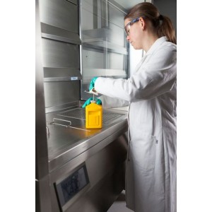 FALCON ekonomični vlažilec iz polietilena (PE), 2 litra FALCON ekonomični vlažilec iz polietilena (PE), 2 litra