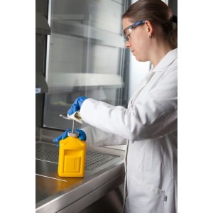 FALCON ekonomični vlažilec iz polietilena (PE), 1 liter